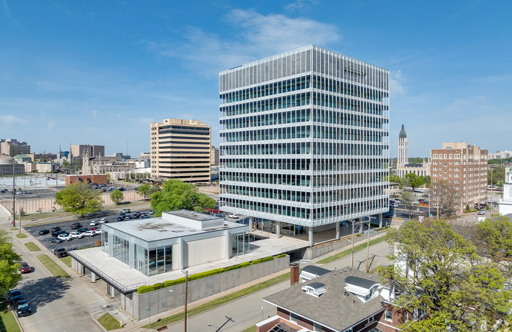 International Plaza - Building