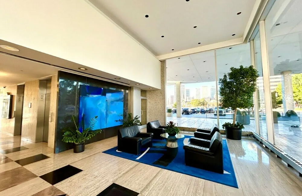 International Plaza - Foyer