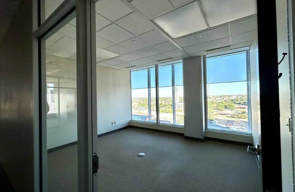 International Plaza - Office